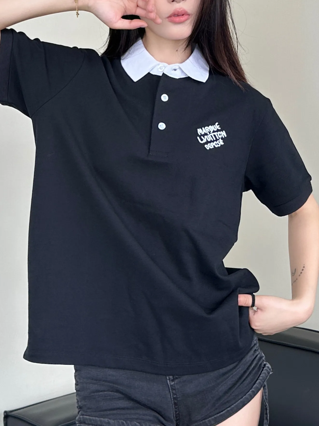 Louis Vuitton/Louis Vuitton Polo short sleeves with embroidered letters on the chest